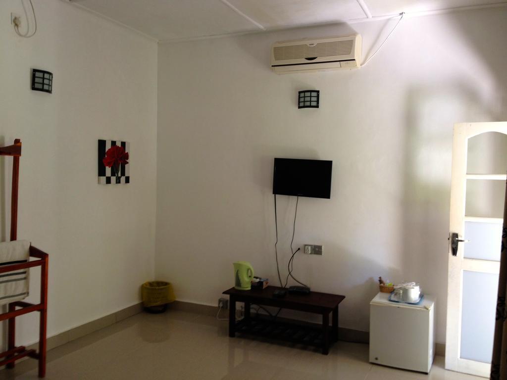 Hotel Fire Dragon Hideaway Negombo Camera foto