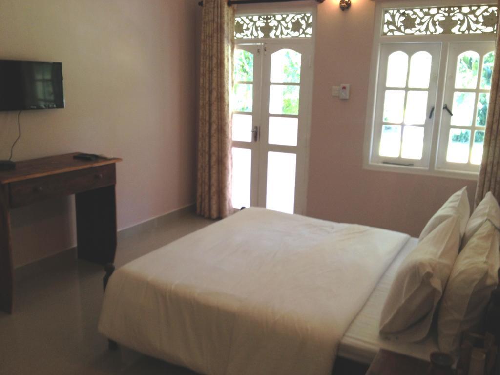 Hotel Fire Dragon Hideaway Negombo Camera foto