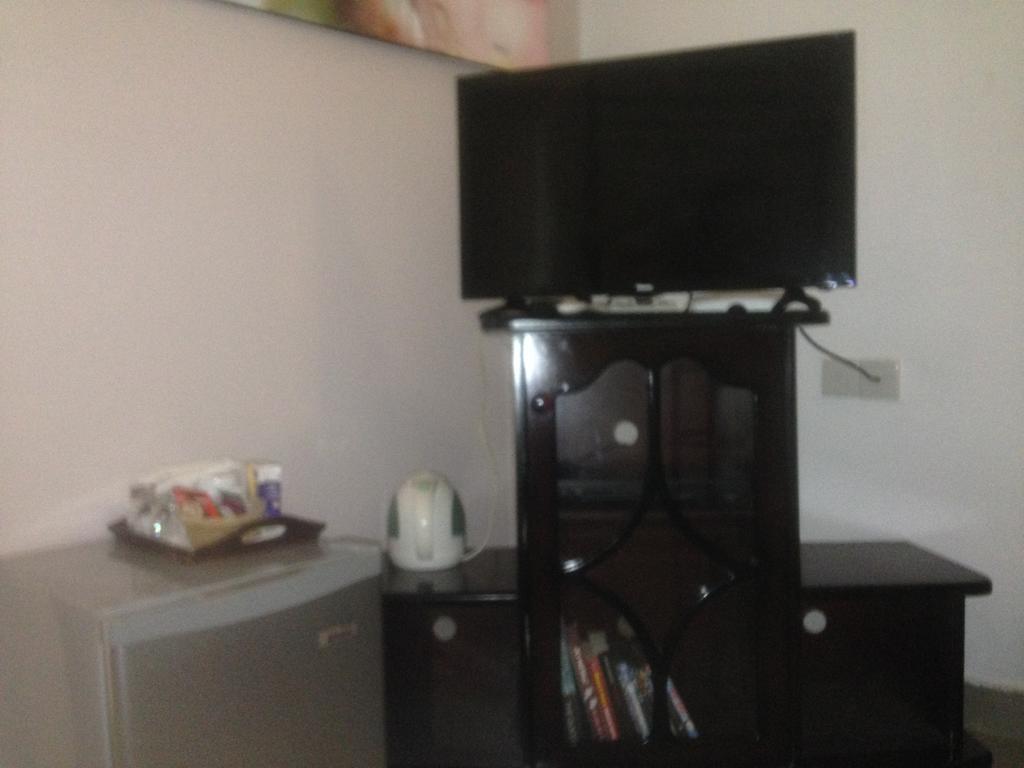 Hotel Fire Dragon Hideaway Negombo Esterno foto
